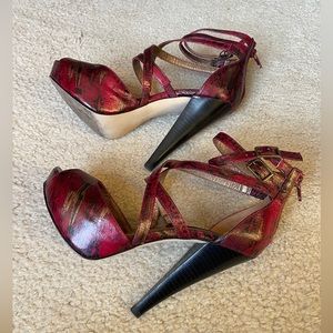 STEVE MADDEN Platform Strappy Heels size 6